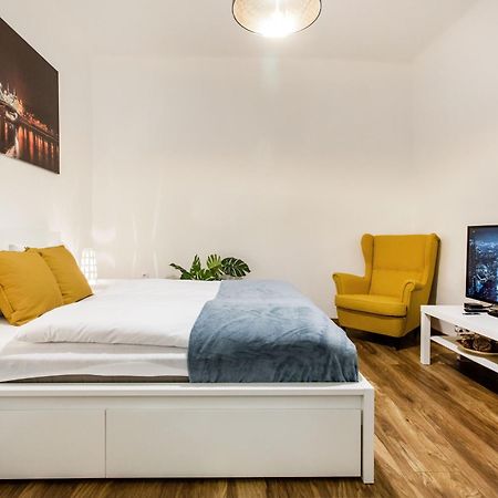 Quiet And Cozy Apartment Near The Danube 布达佩斯 外观 照片